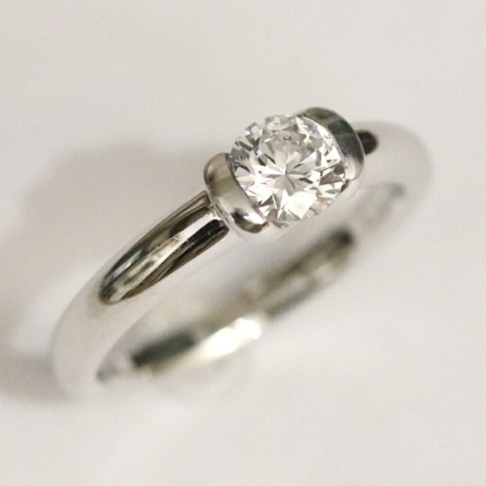 ダイヤモンド婚約指輪枠erｑ2148ct030pt斜め