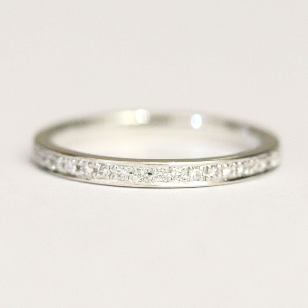 結婚指輪ハーフエタニティｍｒｓ034ｐｔｍｒｓ055ｐｔレディス正面